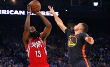 Gran duelo entre Curry y Harden en el Warriors-Rockets